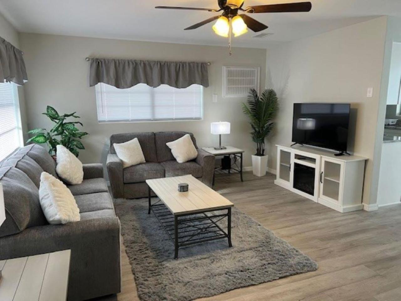 Cozy Home In Beverly Hills Near Crystal River ภายนอก รูปภาพ